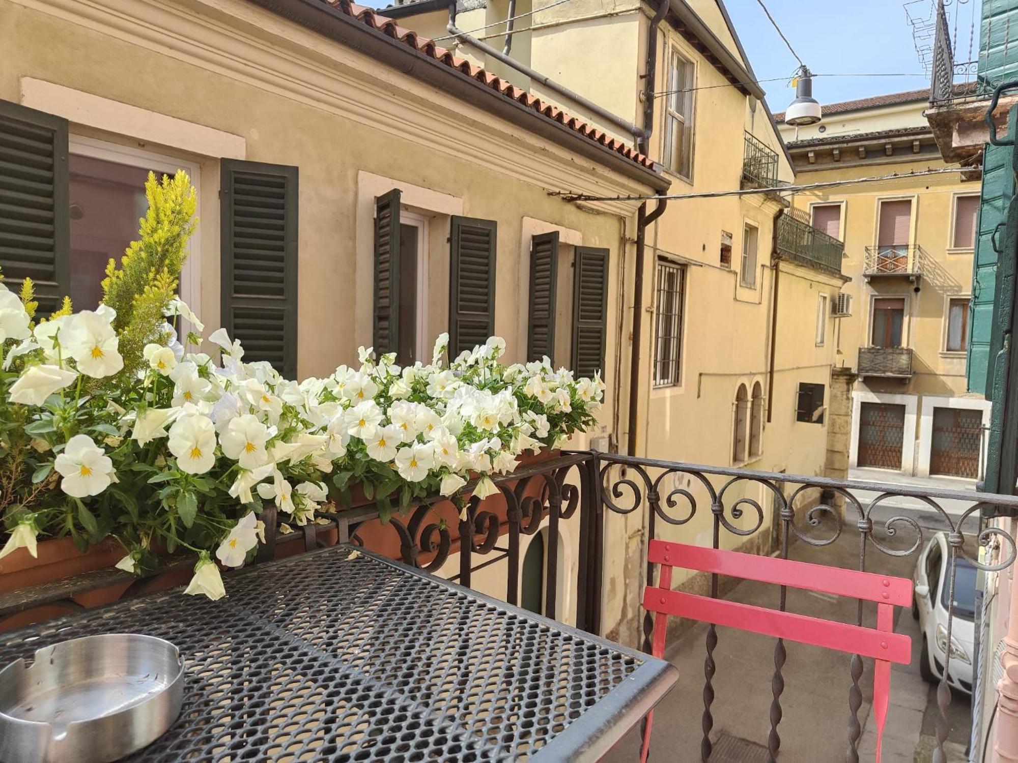 فندق فيرونافي  Giardino Giusti House & Court المظهر الخارجي الصورة